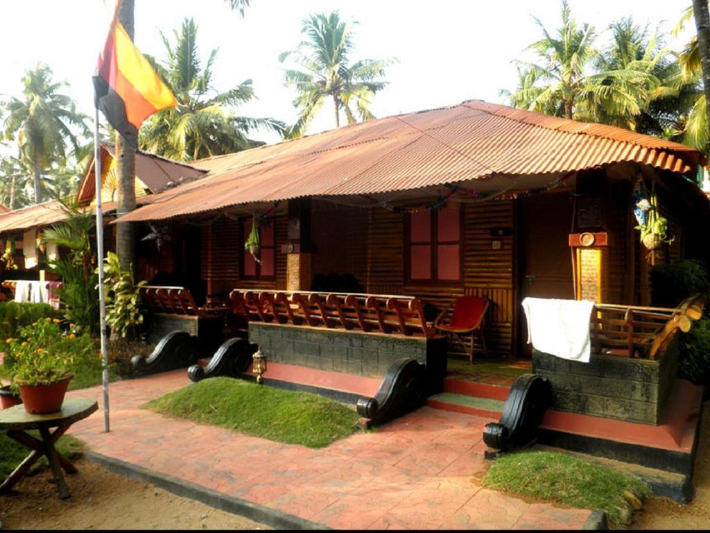 ホテルKerala Bamboo House バルカラ エクステリア 写真