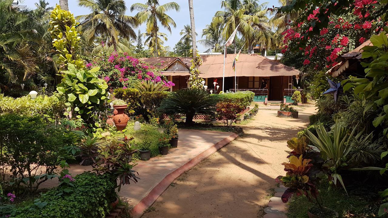 ホテルKerala Bamboo House バルカラ エクステリア 写真