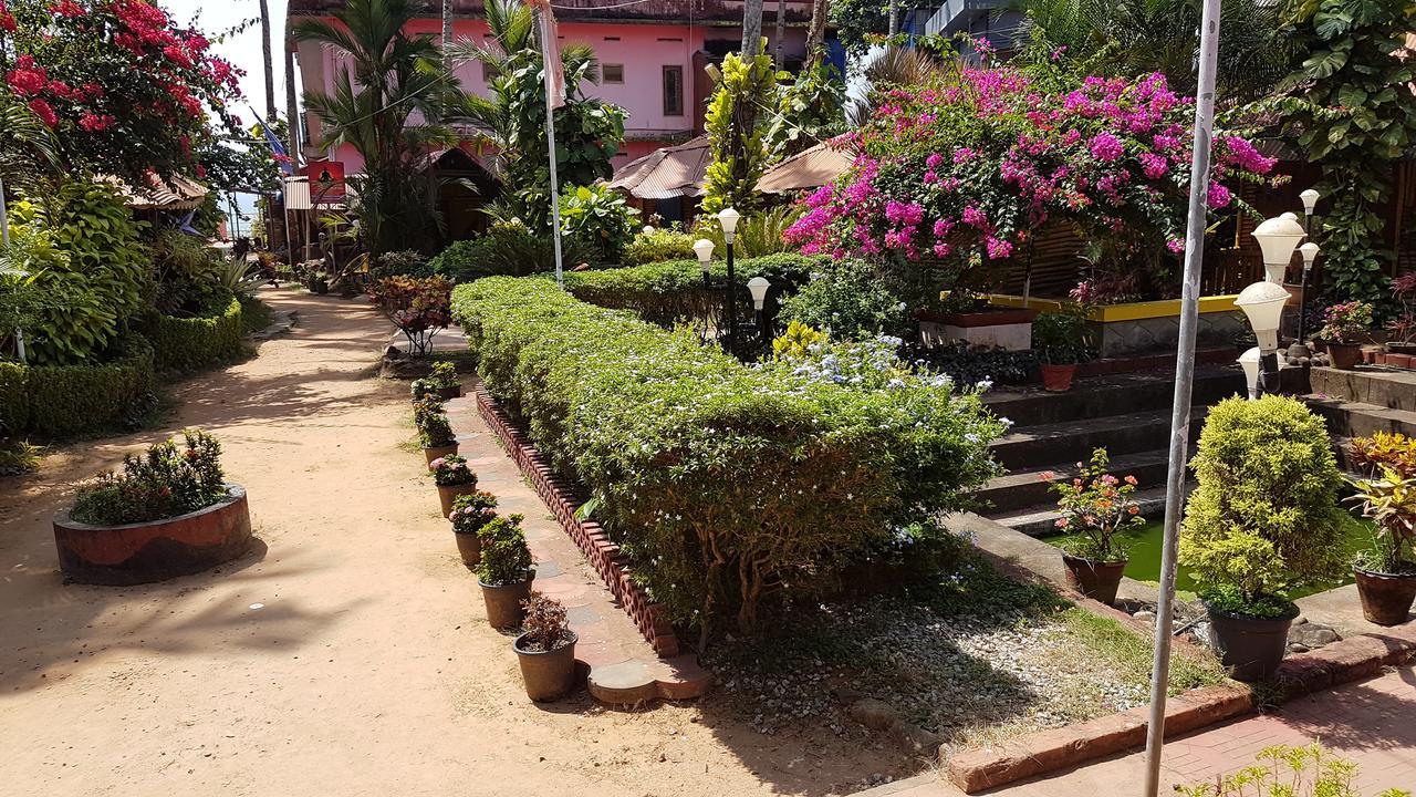 ホテルKerala Bamboo House バルカラ エクステリア 写真